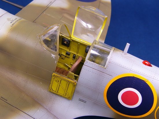 Trumpeter 02404 Spitfire Mk Vb Floatplane 1/24 – imagen 2