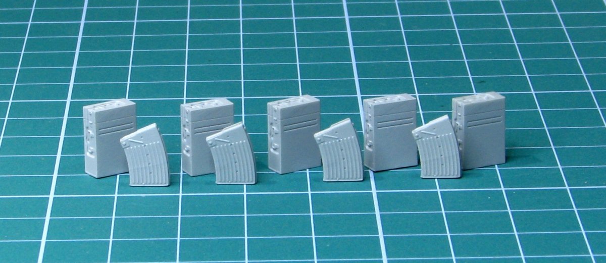 EUREKA XXL E-043 2 cm FlaK38 ammo boxes and magazines 1/35 – Bild 8
