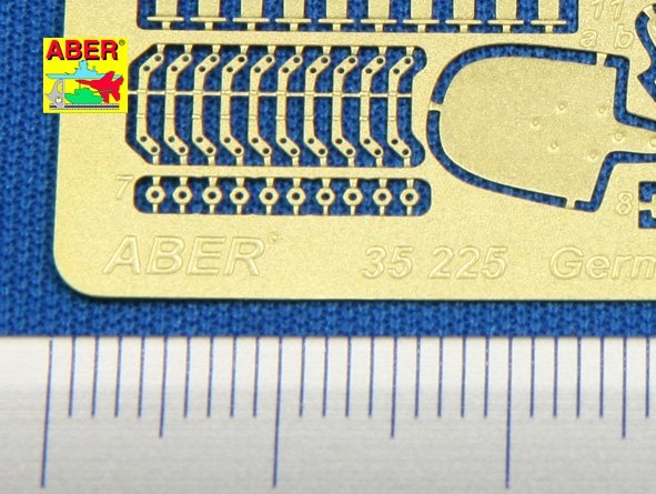 Aber 35225 German super heavy tank E100 1/35 – imagen 3