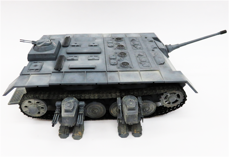 Modelcollect UA72161 Fist of War Series German P300/2 PanzerKampfWagen und Trager 1/72 – immagine 12