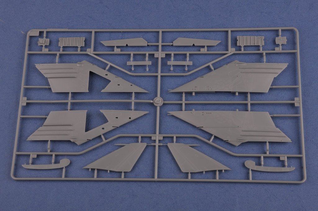 Hobby Boss 81758 Su-17M4 Fitter-K 1/48 – zdjęcie 10