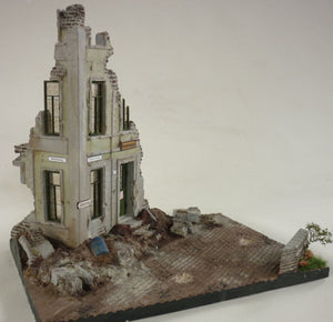 RT-Diorama 35252 Diorama-Base: Corner Ruin Berlin 1/35 – image 4