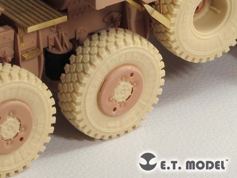 E.T. Model ER35-041 Modern U.S. M1070 Truck Tractor Weighted Road Wheels For HOBBYBOSS 85502 1/35 – Bild 3