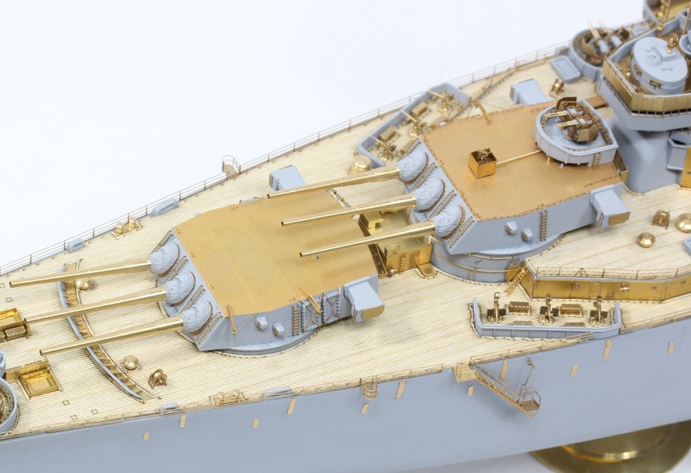 Pontos 37026FN USS BB-63 Missouri 1945 Advanced Detail Up Set (Teak tone stained wooden deck) 1/350 – immagine 4