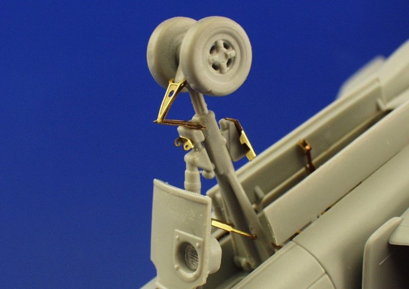Eduard 49300 JAS-39 Gripen 1/48 Italeri – immagine 5