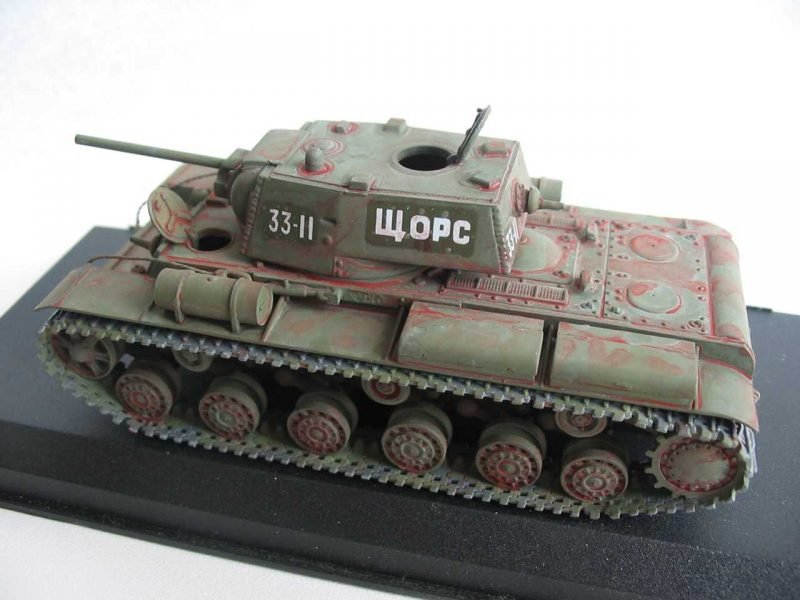 PST 72013 KV-1A Heavy tank 1/72 – imagen 3