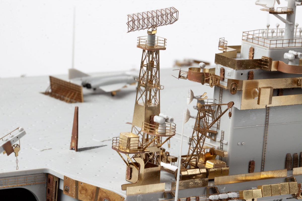 Eduard 53301 USS Nimitz CVN-68 part 7 Trumpeter 1/350 – zdjęcie 17