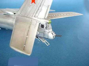 Trumpeter 01613 Tupolev Tu-16K-10 BADGER C 1/72 – image 6