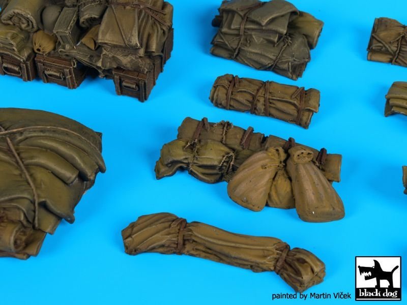 Black Dog T35143 Tentage+bedrols N 1/35 – imagen 2