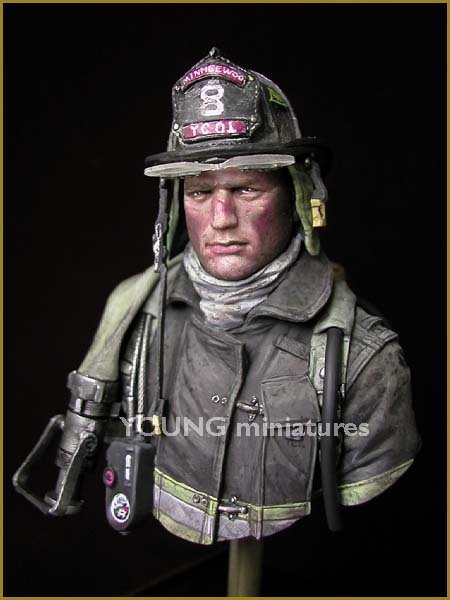 Young Miniatures YC1801 FIRE FIGHTER 1/10 – Bild 3