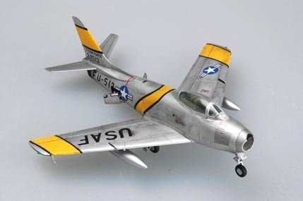Hobby Boss 80258 F-86F-30 Saber (1/72) – image 3
