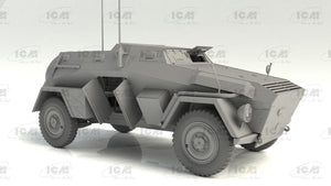 ICM 35110 Sd.Kfz. 247 Ausf.B, German Command Armored Vehicle 1/35 – image 3