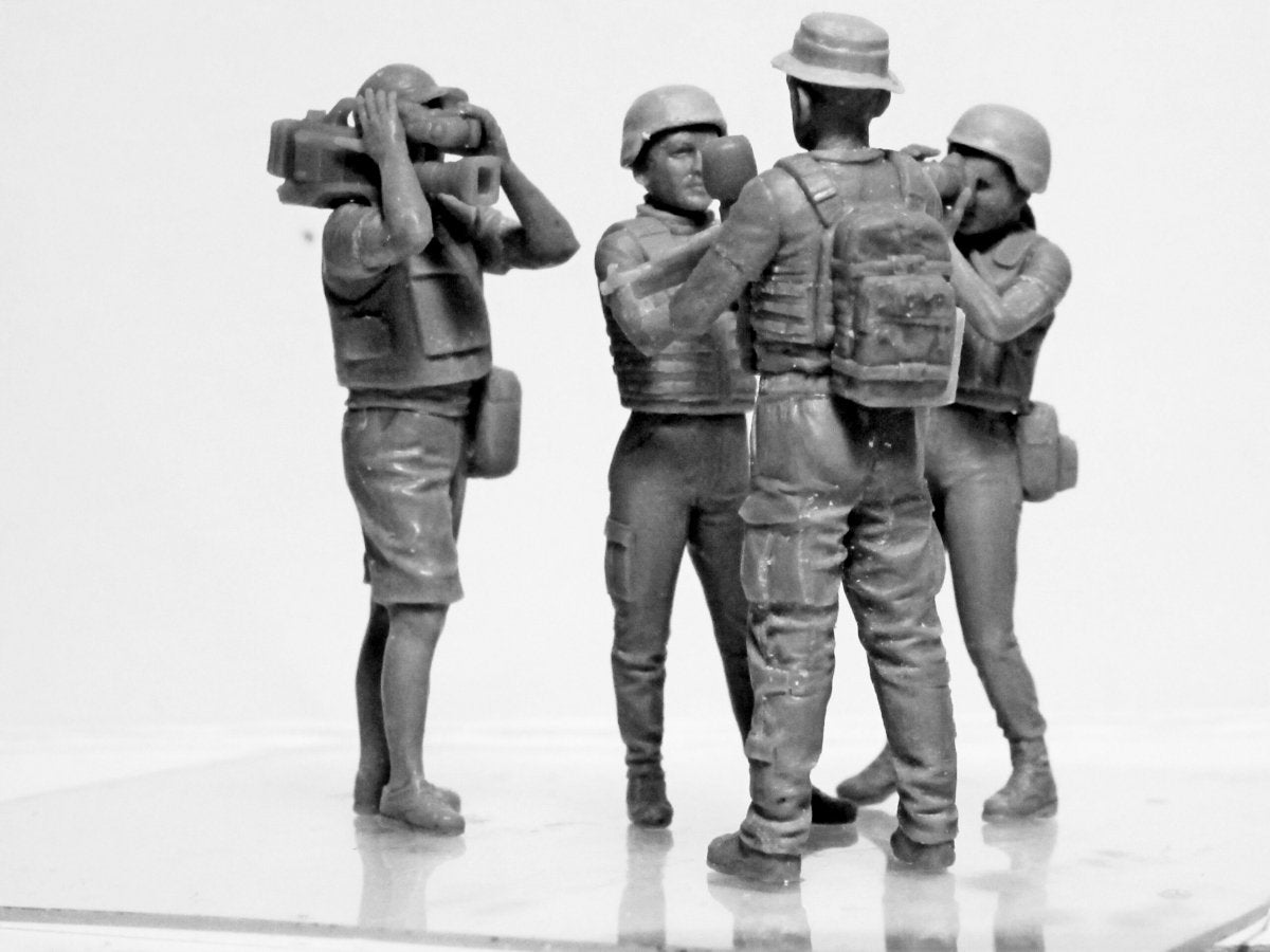 ICM 35751 Journalists in War 1/35 – Bild 10