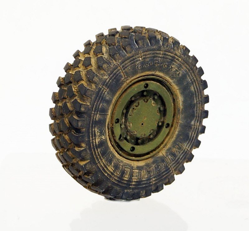 Panzer Art RE35-489 SPz 2 roues « Luchs » (motif Michelin XZL) 1/35