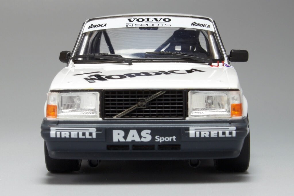 NuNu PN24013 Volvo 240 Turbo &amp;#39;86 ETCC Hockenheim Winner 1/24 – immagine 8