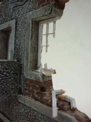 RT-Diorama 35175 Damaged Village House 1/35 – immagine 7