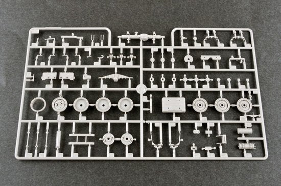 Trumpeter 01032 Russian 9P138 Grad-1 on Zil-131 1/35 – immagine 4