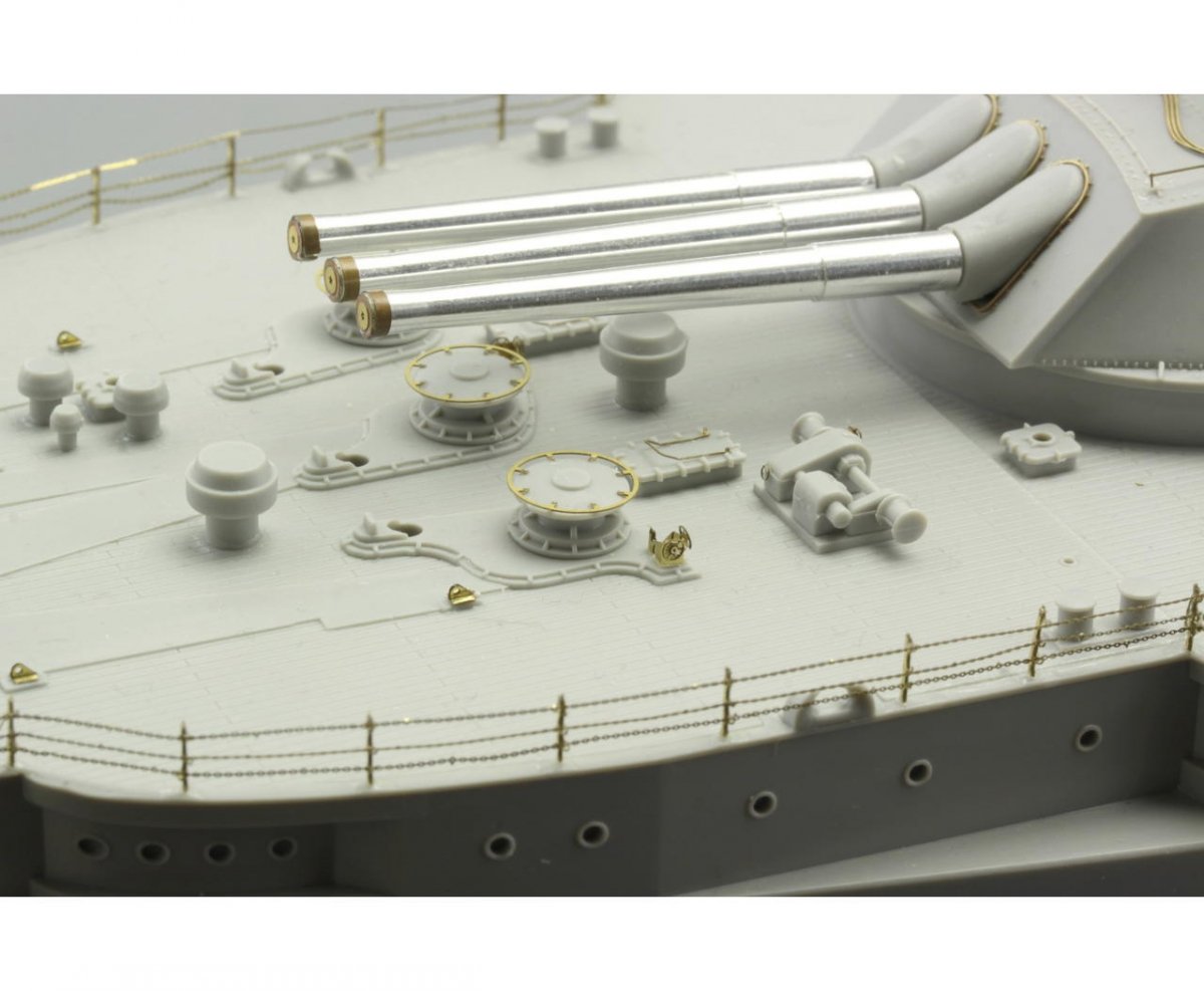 Eduard 53112 USS Arizona part 6 - superstructure TRUMPETER 1/200 – immagine 4