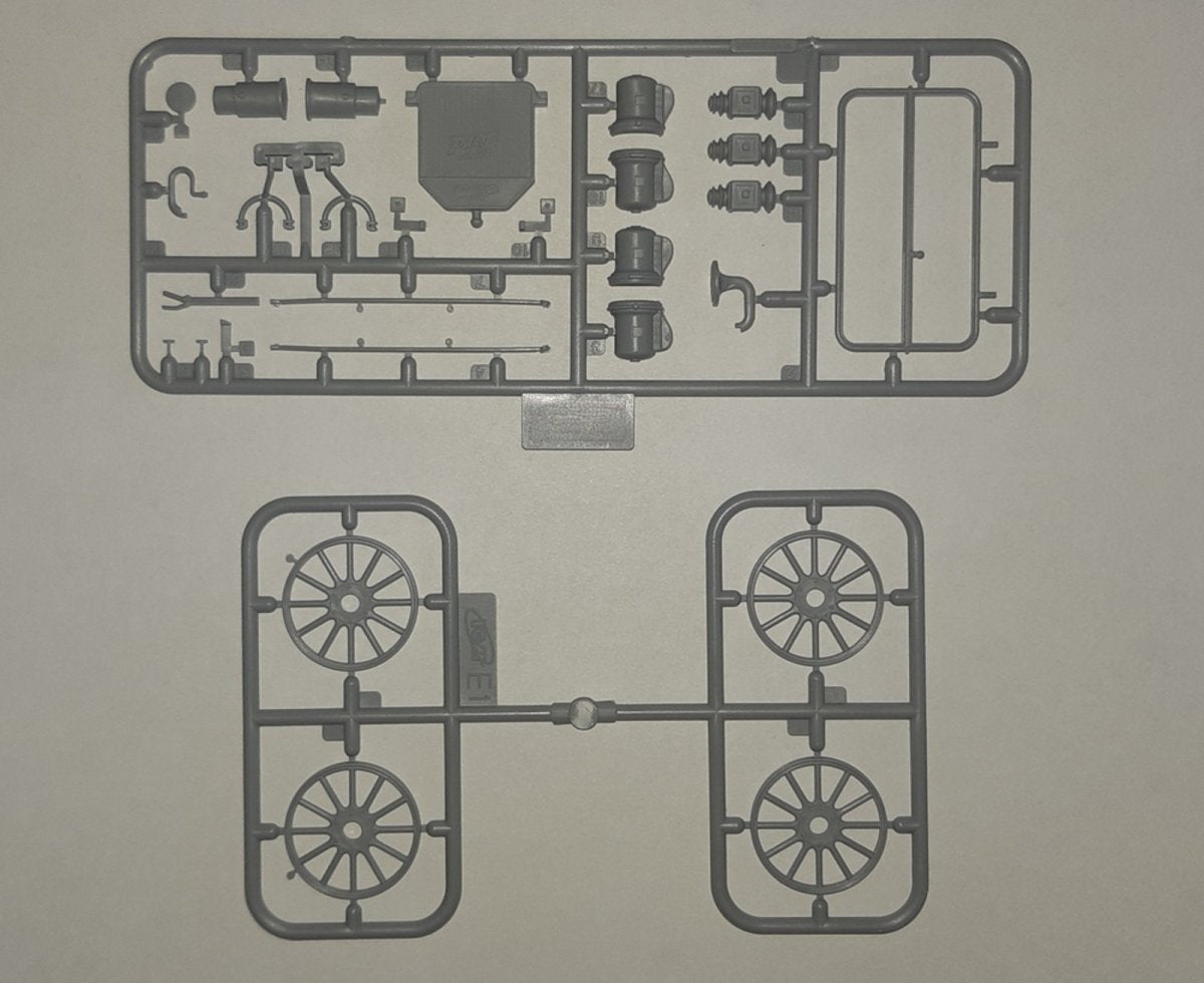 ICM 24016 Model T 1912 Commercial Roadster 1/24 – immagine 3