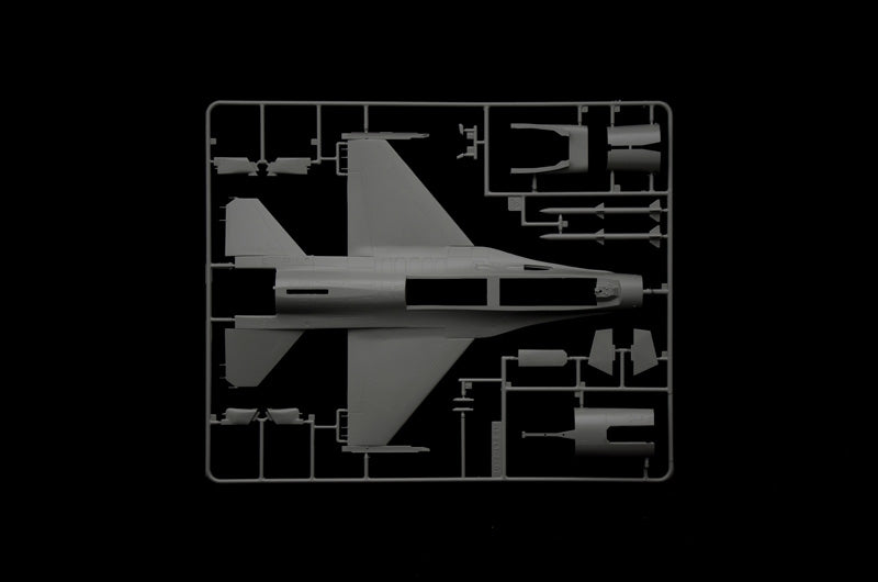 Italeri 35105 F-16C Fighting Falcon - WAR THUNDER 1/48 – Bild 10