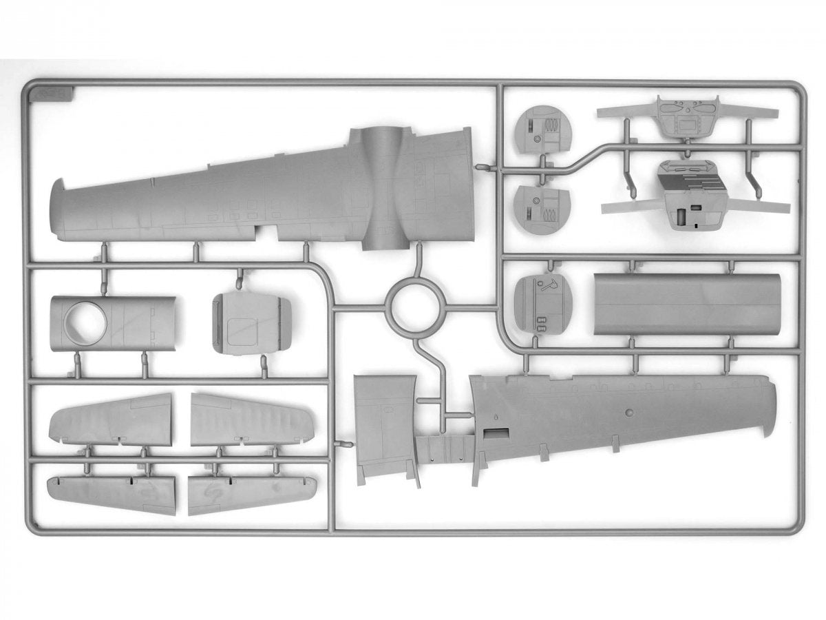 ICM 48288 A-26C-15 Invader avec pilotes et personnel au sol 1/48 – image 13