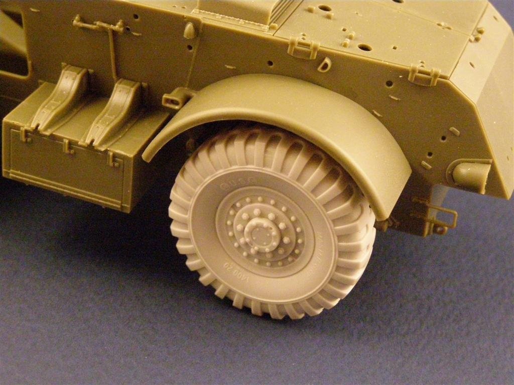 Roues Panzer Art RE35-006 pour AC Staghound 1/35 – image 3