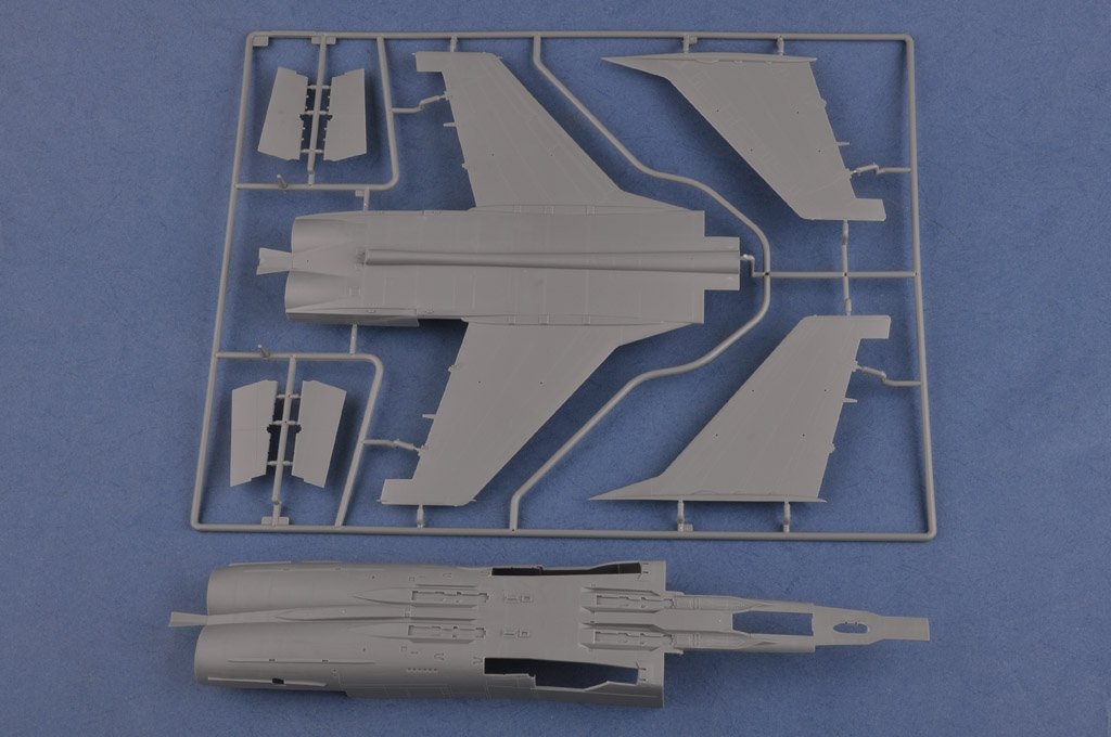 Hobby Boss 81754 MiG-31B/BM Foxhound russe au 1/48 – image 4