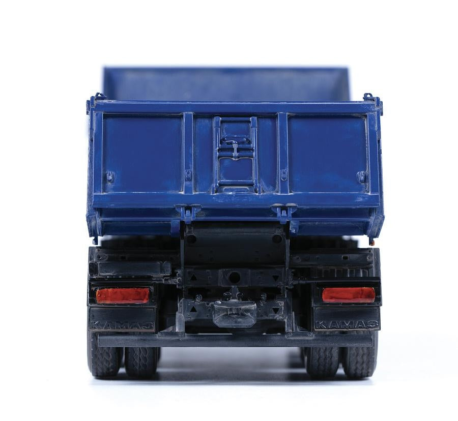 Zvezda 43006 Dump Truck Kamaz-65115 1/43 – image 4