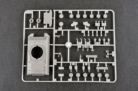 Trumpeter 07168 US M4A3E8 avec canon M4 de 105 mm au 1/72 – image 4