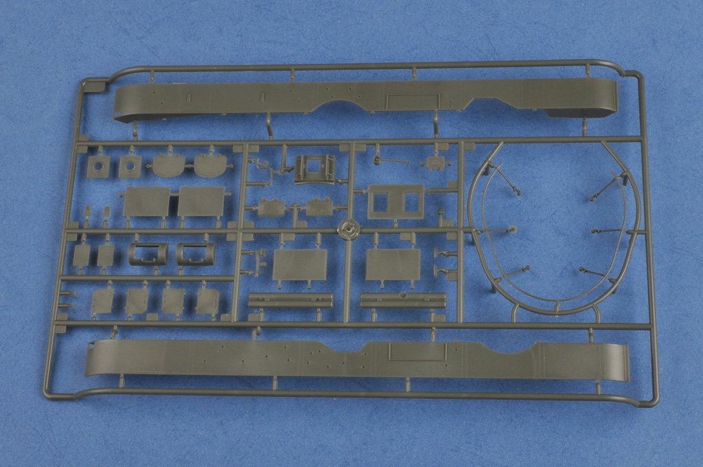 Hobby Boss 83842 Soviet T-35 Heavy Tank -Before – image 6