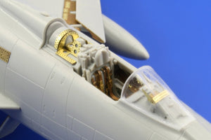 Eduard 73363 F-100C S. A. 1/72 TRUMPETER – imagen 20