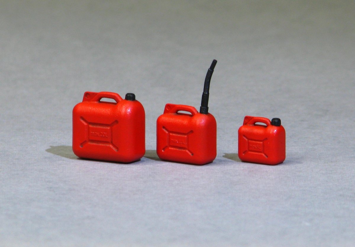 EUREKA XXL E-042 Plastic Jerry Can 5, 10 i 20 L 1/35 – imagen 3