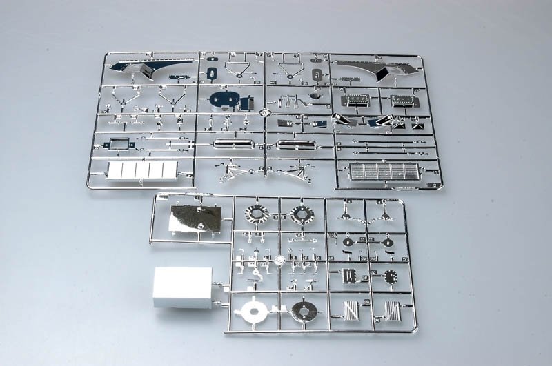 Trumpeter 05403 Ford GT40 Mk II 1/12 – immagine 3