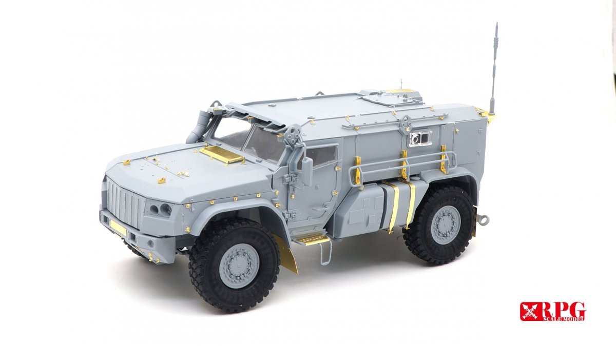 RPG Model 35021 KAMAZ K-4386 Typhoon-VDV Mine-Protected Armoured Vehicle Early Typ 1/35 – Bild 3