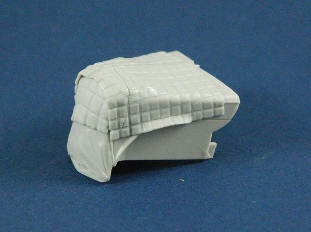 Panzer Art RE35-227 Pont moteur Ford 3000 avec bâche d&amp;#39;hiver 1/35 – image 3