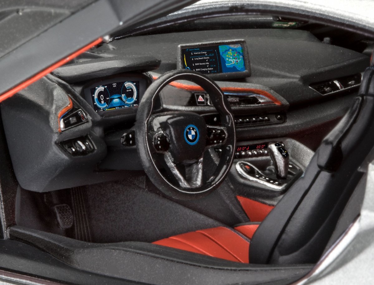 Revell 07670 BMW i8 1/24 – zdjęcie 5