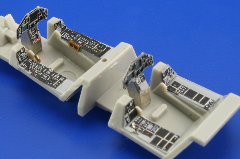 Eduard SS244 F-16B Plus 1/72 HASEGAWA – immagine 3