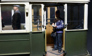 Miniart 38009 European Tramcar - Straßenbahn-Triebwagen 641 w/crew &amp;amp; passengers 1/35 – image 4