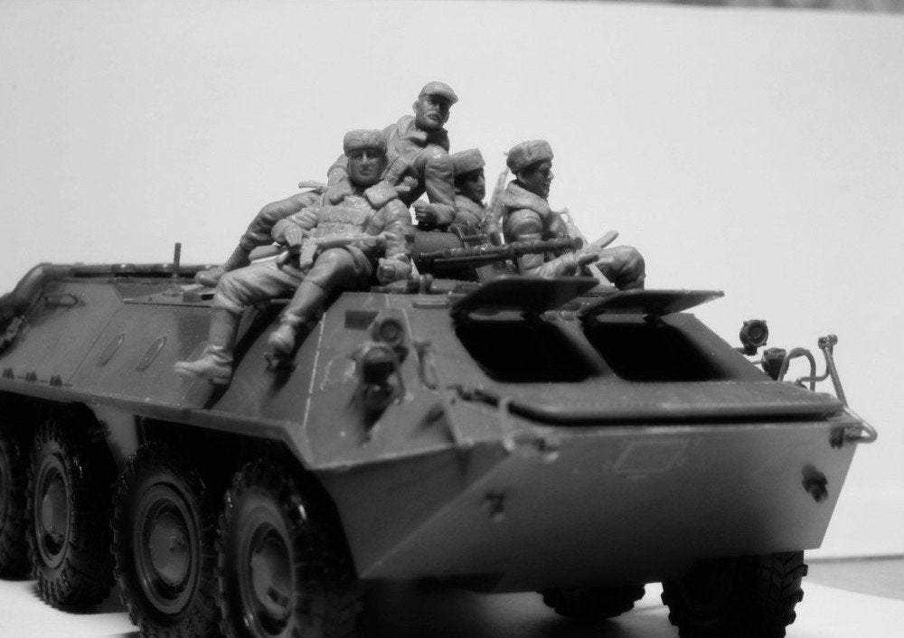 ICM 35637 Soviet Armored Carrier Riders (1979-1991) 1/35 – immagine 2