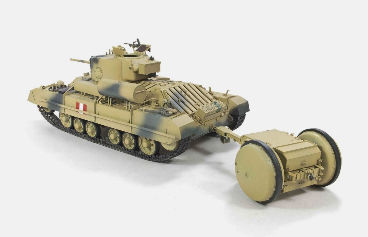 AFV Club 35201 Valentine Mk.III w/Rotatrailer 1/35 – immagine 4