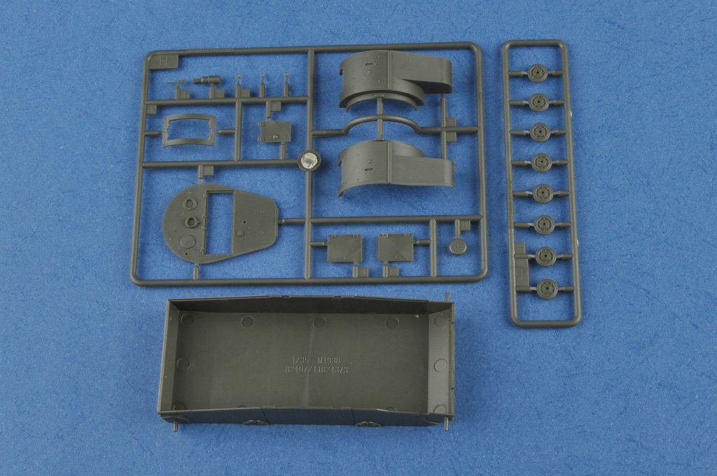 Hobby Boss 83810 Soviet T-26 Light Infantry Tank Mod.1936-1937 1/35 – immagine 5
