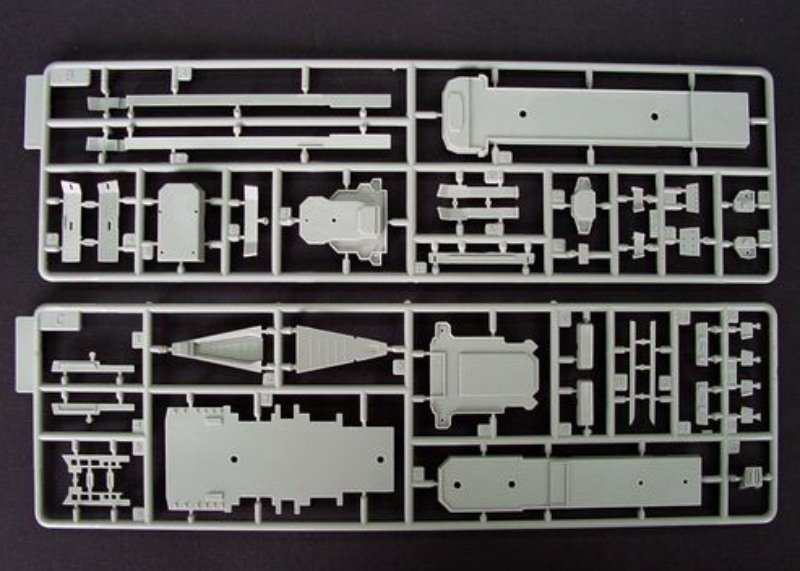 Trumpeter 05710 USSR Navy P. Velikiy Battle Cruiser 1/700 – Bild 5