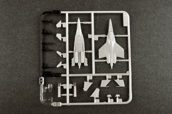 Trumpeter 06230 SU-33UB FLANKER (6pcs.) 1/350 – immagine 4