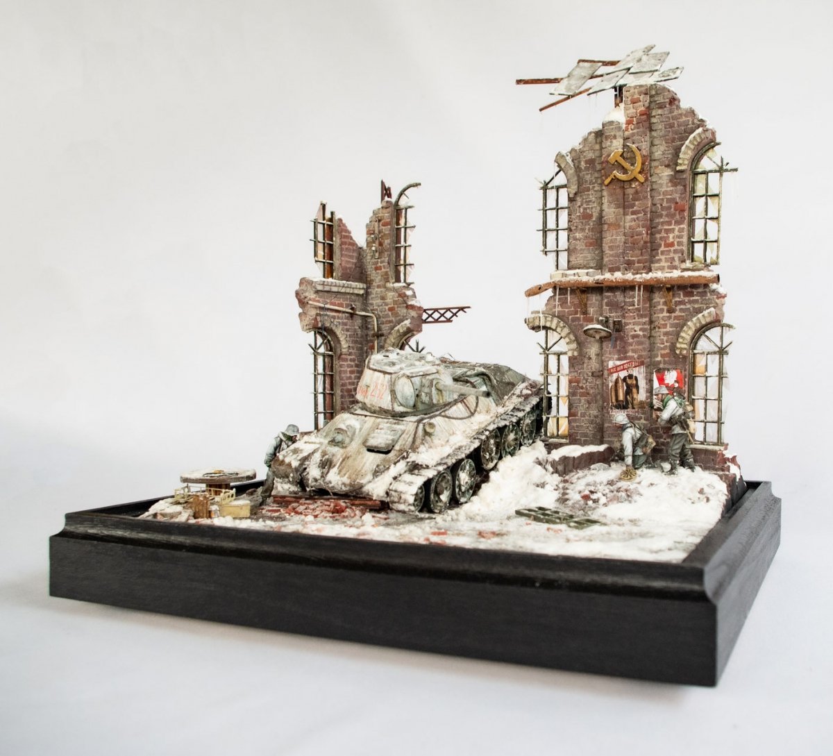 RT-Diorama 35302 Diorama-Base: &amp;quot;Wintergewitter&amp;quot; Operation Winter Storm 1/35 – Bild 4