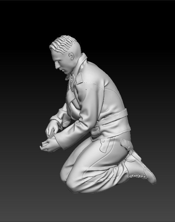 Glowel Miniatures 35007 Wounded panzer crewman and comrade 1/35 – Bild 3