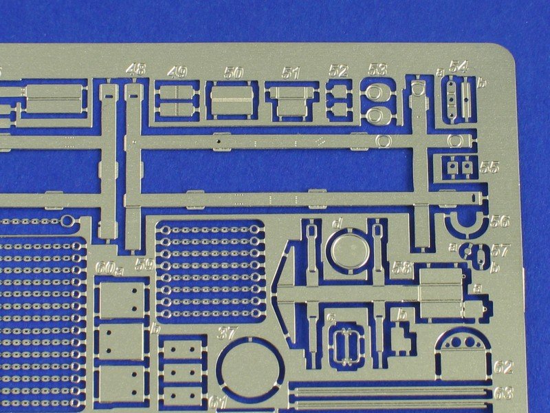 Aber 35221 German medium tank Pz.Kpfw. V, Ausf.G (Sd.Kfz. 171) Panther Ausf.G late - basic set 1/35 – immagine 2