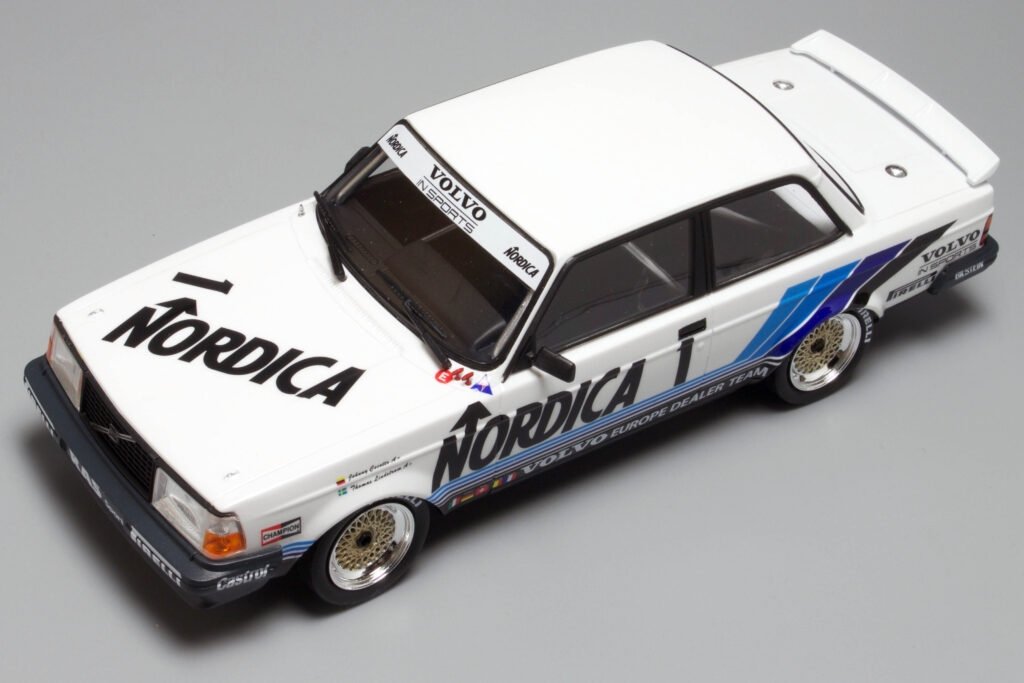 NuNu PN24013 Volvo 240 Turbo &amp;#39;86 ETCC Hockenheim Winner 1/24 – immagine 5
