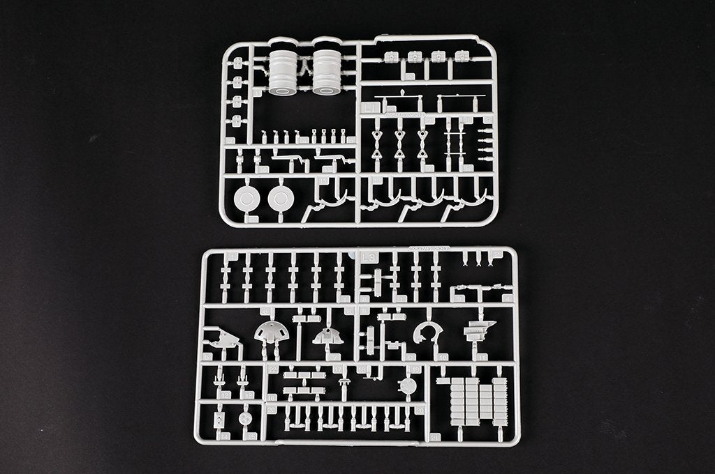 Trumpeter 09602 Soviet T-72 Ural with Kontakt-1 Reactive Armor 1/35 – immagine 12