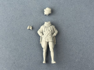 Copper State Models F32-057 Italian Airman in Roold crash helmet 1/32 – immagine 2