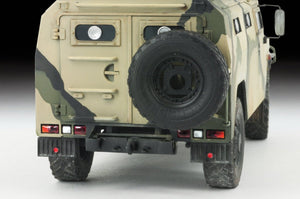 Zvezda 3682 GAZ with AT missile system Kornet D 1/35 – zdjęcie 6